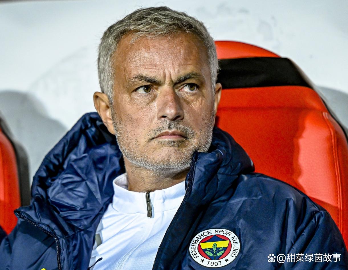 AYX SPORTS-关于费耶诺德迎法国杯关键赛，转会期状态回暖，管理层满意，更衣室氛围转暖的信息