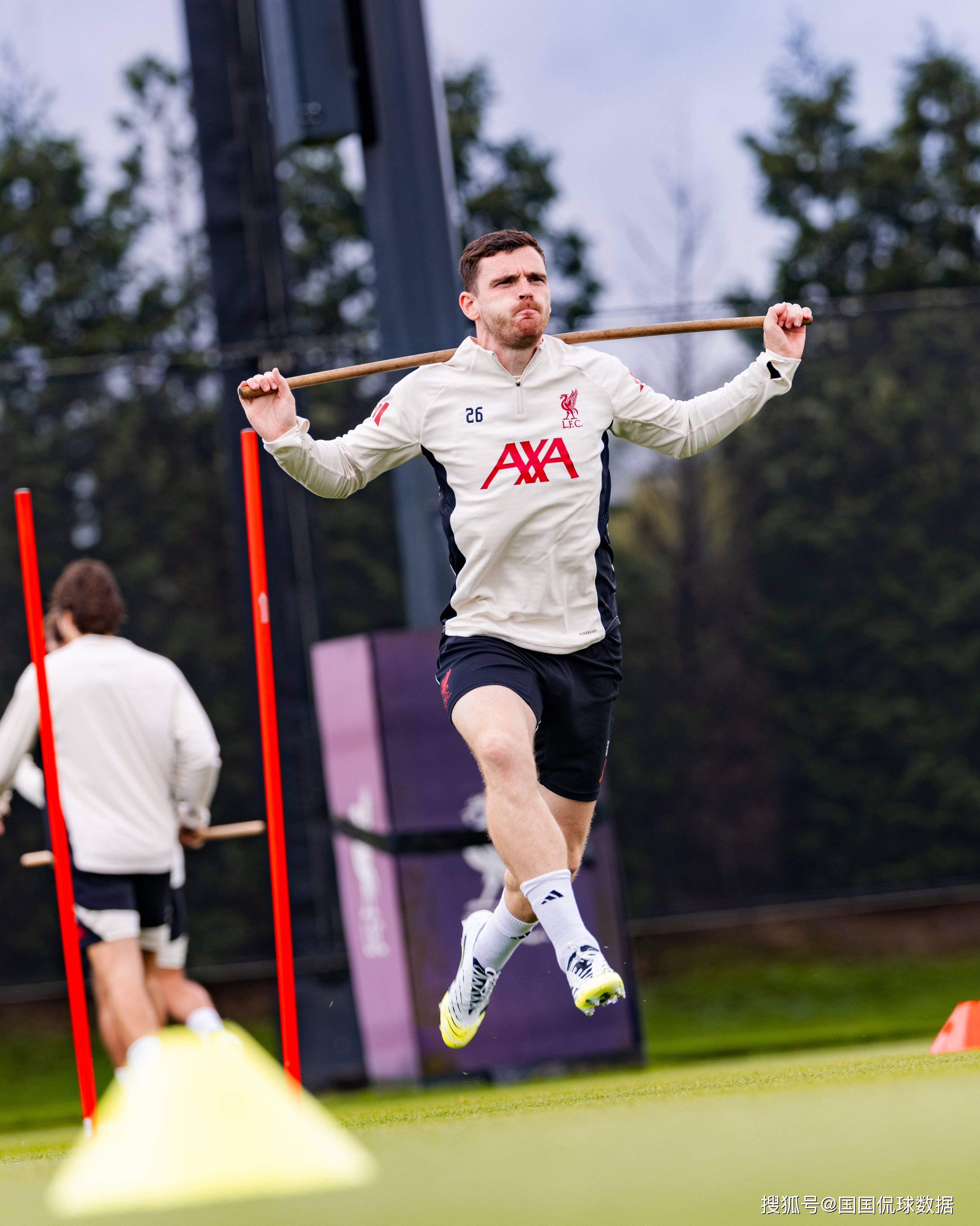 AYX SPORTS-关于国际比赛日巴黎圣日耳曼备战社区盾，主帅复盘细节曝光，更衣室稳定，纪律约束更严格的信息