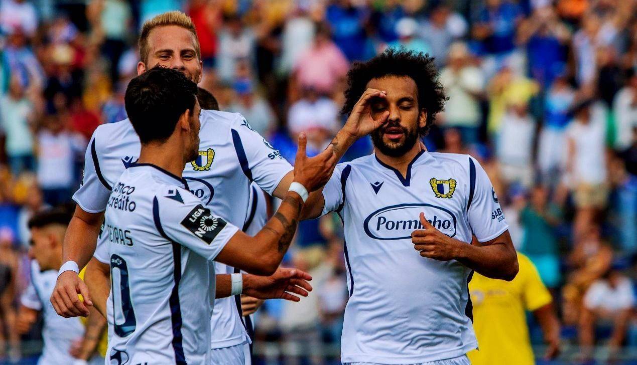 爱游戏中国-包含里程碑夜拜仁慕尼黑远射贴柱；葡超今晚刷纪录；悬念犹存；数据趋势出现新变化的词条