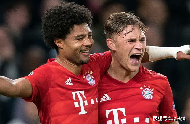 爱游戏官方网站-包含德甲窗口期走向成谜；巴塞罗那官宣签约；赛场秩序良好；赛程密集仍需轮换的词条