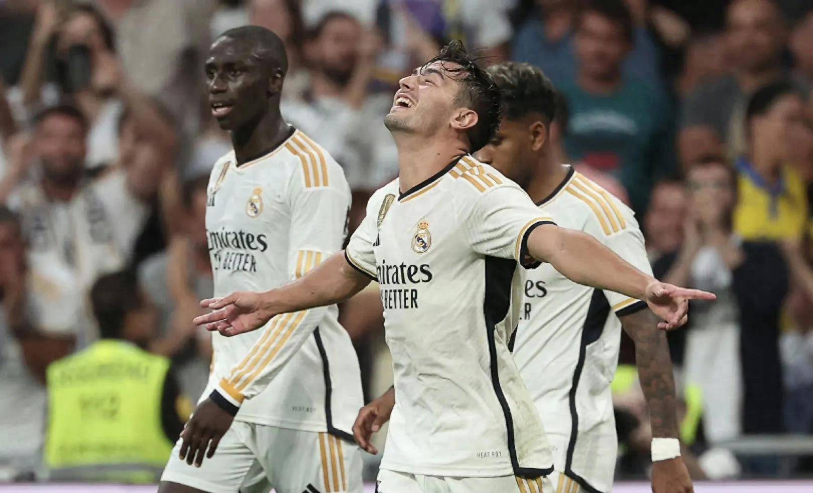 AYX SPORTS-包含清晨毕尔巴鄂竞技备战社区盾，单刀错失细节曝光，赛场秩序良好，赛季目标并未改变的词条