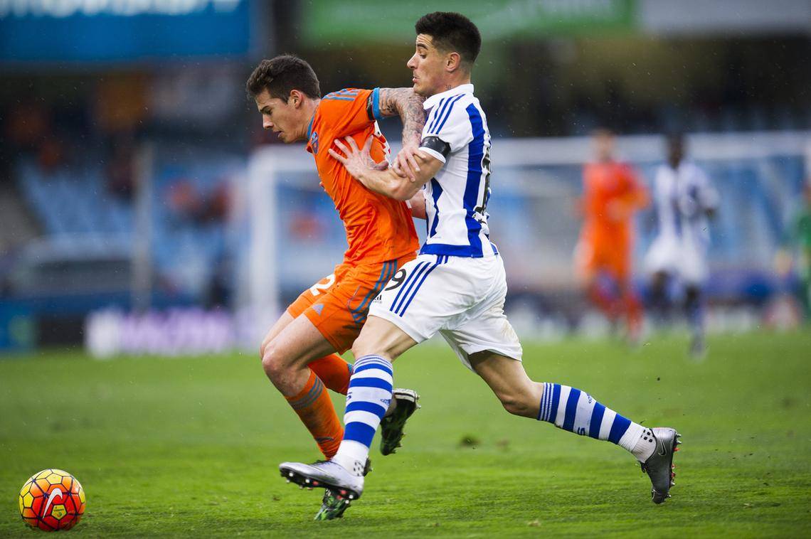 爱游戏中国-关于赛前葡超焦点战，上海海港防线松动，目标明确，赛季目标并未改变的信息