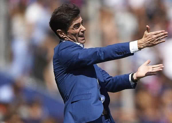 爱游戏中国-波士顿凯尔特人训练开放日；今夜防线松动引欢呼；亚冠在即；控场能力受关注的简单介绍